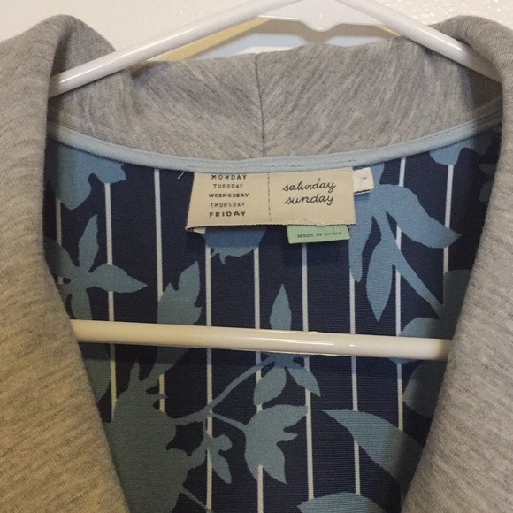 Jacket - Picture 2 of 5